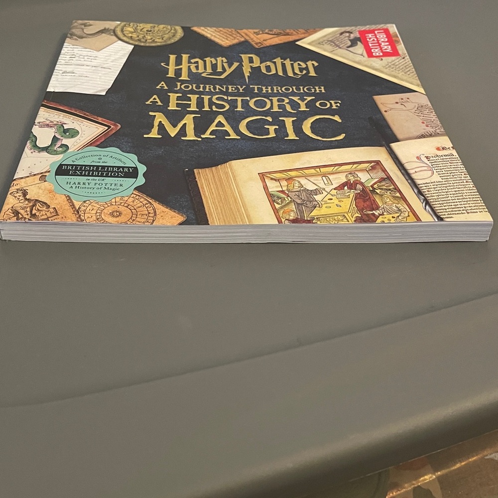 Harry Potter: A Journey Through A History of Magic Book - Picture 8 of 8
